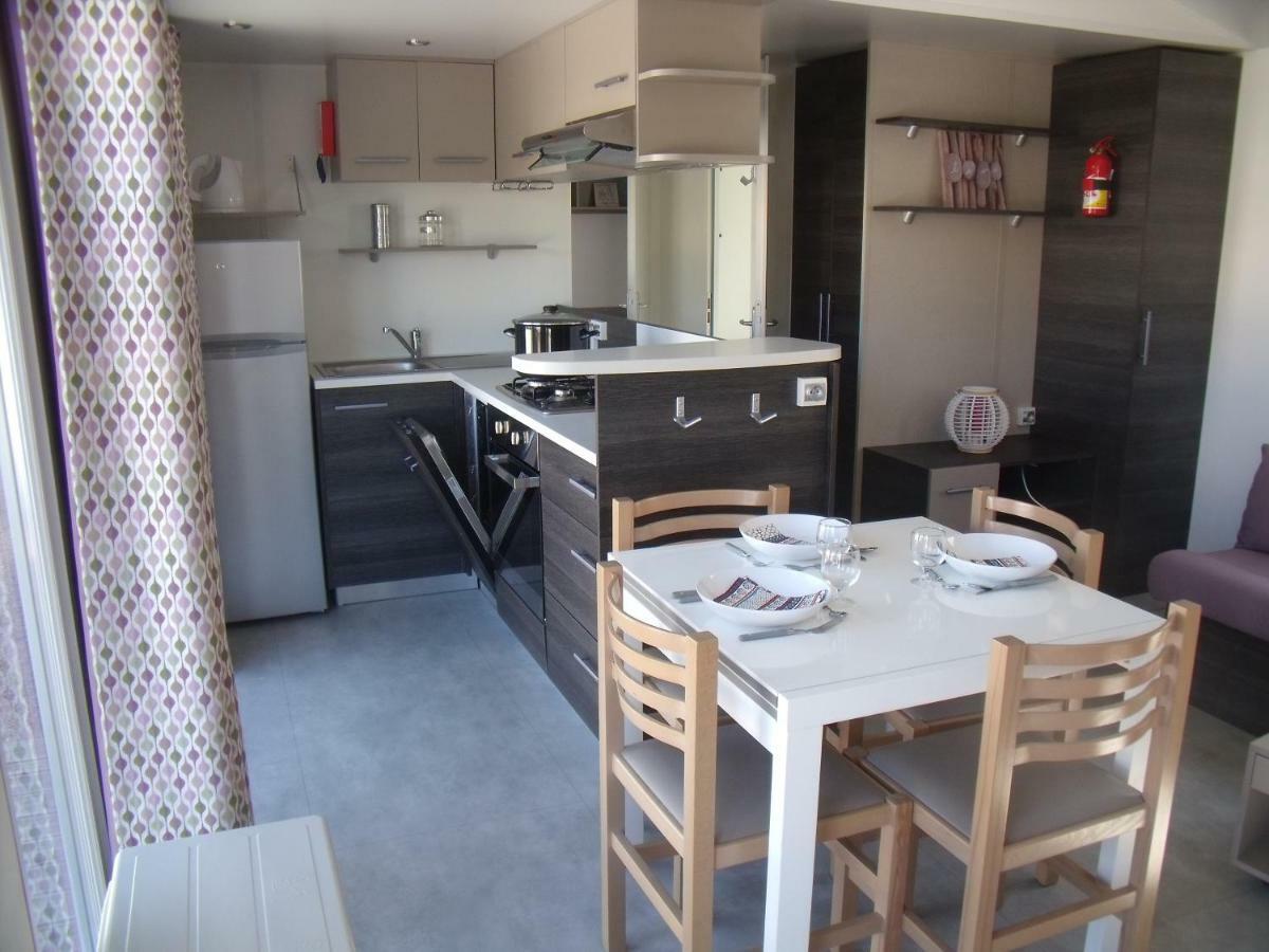 Camping Les Charmettes- Les Mathes Bagian luar foto