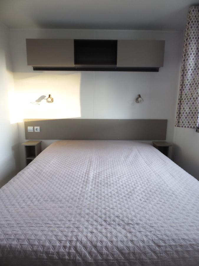 Camping Les Charmettes- Les Mathes Bagian luar foto